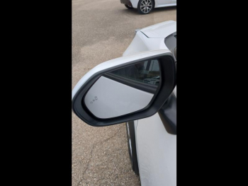 Photo 12 du bon plan TOYOTA Yaris Cross 116h Dynamic Business + Programme Toyota Experience MC24 occasion à 25950 €