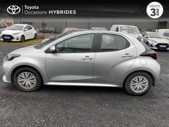 Photo 11 du bon plan TOYOTA Yaris 116h Dynamic Business 5p + Programme Beyond Zero Academy MY22 occasion à 19990 €