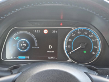 Photo 22 du bon plan NISSAN Leaf 150ch 40kWh Acenta occasion à 13480 €