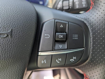 Photo 12 du bon plan FORD Kuga 2.5 Duratec 190ch FHEV E85 ST-Line BVA occasion à 29900 €