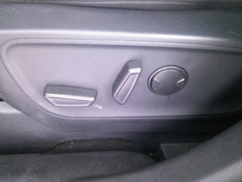 Photo 18 du bon plan FORD Kuga 2.5 Duratec 225ch PHEV Vignale BVA occasion à 27590 €
