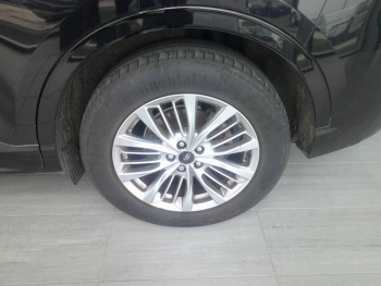 Photo 21 du bon plan FORD Kuga 2.5 Duratec 225ch PHEV Vignale BVA occasion à 27590 €