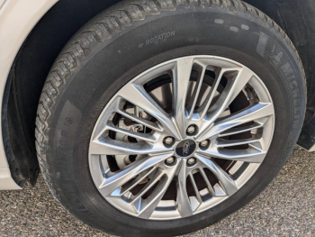 Photo 5 du bon plan FORD Kuga 2.5 Duratec 225ch PHEV Vignale BVA occasion à 26700 €