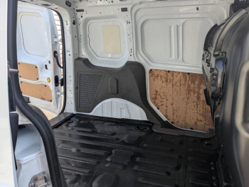 Photo 12 du bon plan FORD Transit Connect VUL L1 1.0E 100ch E85 Active occasion à 25986 €