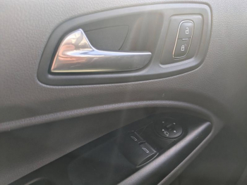 Photo 16 du bon plan FORD Transit Connect VUL L1 1.0E 100ch E85 Active occasion à 25986 €