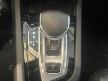 Photo 16 du bon plan RENAULT Arkana 1.6 E-Tech hybride 145ch Engineered -22 occasion à 26490 €