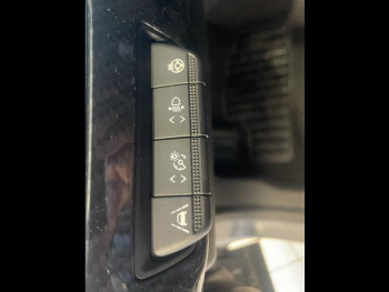 Photo 20 du bon plan RENAULT Arkana 1.6 E-Tech hybride 145ch Engineered -22 occasion à 26490 €
