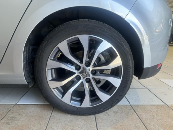Photo 18 du bon plan RENAULT Megane 1.5 Blue dCi 115ch Techno EDC -23 occasion à 23989 €