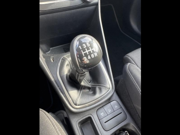 Photo 15 du bon plan FORD Fiesta 1.0 Flexifuel 95ch Titanium Business 5p occasion à 17950 €