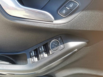 Photo 12 du bon plan FORD Puma 1.0 Flexifuel 125ch S&S mHEV Titanium occasion à 21990 €
