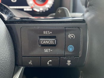Photo 12 du bon plan NISSAN Qashqai 1.3 Mild Hybrid 158ch Tekna Xtronic occasion à 26900 €