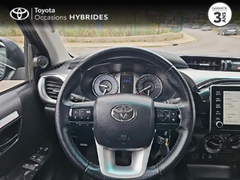 Photo 13 du bon plan TOYOTA Hilux VUL 2.8 D-4D X-Tra Cabine LÃ©gende 4WD BVA RC21 occasion à 41990 €