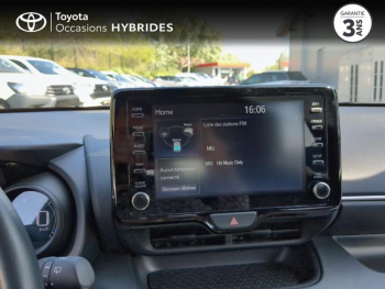 Photo 15 du bon plan TOYOTA Yaris 116h Design 5p MY22 occasion à 20490 €