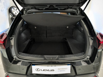 Photo 12 du bon plan LEXUS UX 250h F SPORT Design 2WD occasion à 31900 €