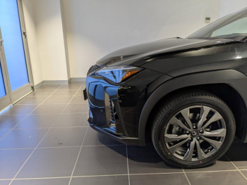 Photo 17 du bon plan LEXUS UX 250h F SPORT Design 2WD occasion à 31900 €