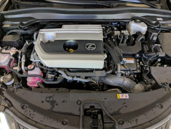Photo 18 du bon plan LEXUS UX 250h F SPORT Design 2WD occasion à 31900 €