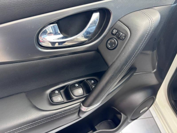 Photo 11 du bon plan NISSAN Qashqai 1.5 dCi 115ch Tekna+ DCT 2019 occasion à 16190 €