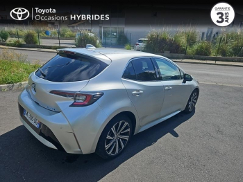 Photo 18 du bon plan TOYOTA Corolla 122h Design MY22 occasion à 21990 €