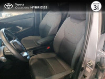 Photo 16 du bon plan TOYOTA Yaris Cross 116h Design MY22 occasion à 21490 €