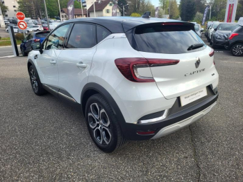 Photo 2 du bon plan RENAULT Captur 1.6 E-Tech hybride 145ch Techno Fast Track occasion à 22990 €