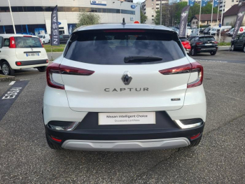 Photo 12 du bon plan RENAULT Captur 1.6 E-Tech hybride 145ch Techno Fast Track occasion à 22990 €