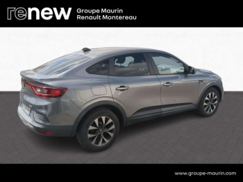 Photo 5 du bon plan RENAULT Arkana 1.6 E-Tech 145ch Business occasion à 21990 €