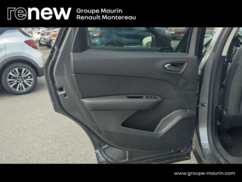 Photo 17 du bon plan RENAULT Arkana 1.6 E-Tech 145ch Business occasion à 21990 €