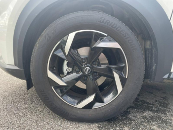 Photo 18 du bon plan NISSAN Juke 1.6 Hybrid 143ch N-Connecta 2023.5 occasion à 24490 €