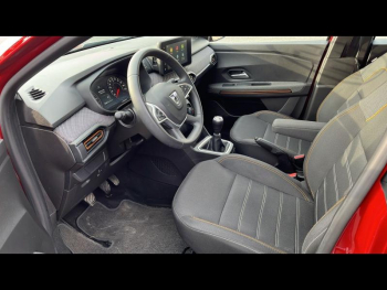 Photo 5 du bon plan DACIA Sandero 1.0 TCe 90ch Stepway Confort -22 occasion à 13990 €