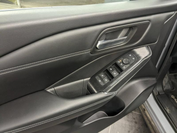 Photo 12 du bon plan NISSAN Qashqai 1.3 Mild Hybrid 140ch Shadow 2022 occasion à 28700 €