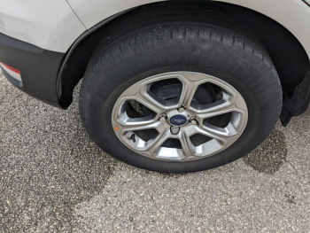 Photo 24 du bon plan FORD EcoSport 1.0 EcoBoost 125ch Titanium Euro6.2 occasion à 13900 €