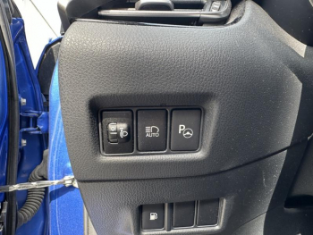Photo 9 du bon plan TOYOTA C-HR 122h Graphic 2WD E-CVT RC18 occasion à 19890 €