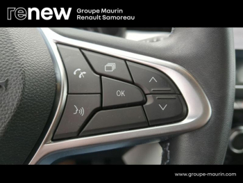 Photo 22 du bon plan RENAULT Clio 1.6 E-Tech hybride 140ch Intens -21N occasion à 17400 €