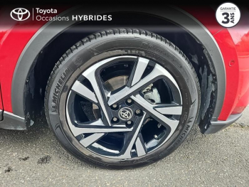 Photo 16 du bon plan TOYOTA C-HR 1.8 Hybride 122ch Collection E-CVT occasion à 26490 €