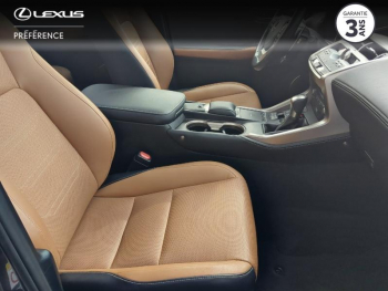 Photo 6 du bon plan LEXUS NX 300h 4WD Executive occasion à 32980 €