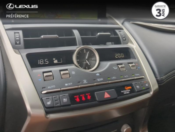 Photo 18 du bon plan LEXUS NX 300h 4WD Executive occasion à 32980 €