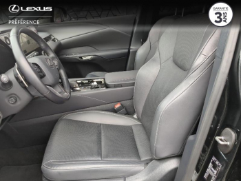 Photo 11 du bon plan LEXUS RX 450h+ Luxe 4WD occasion à 63900 €