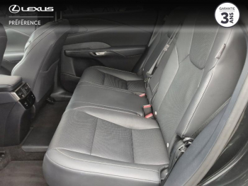 Photo 12 du bon plan LEXUS RX 450h+ Luxe 4WD occasion à 63900 €