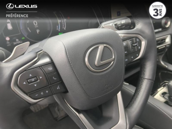 Photo 21 du bon plan LEXUS RX 450h+ Luxe 4WD occasion à 63900 €