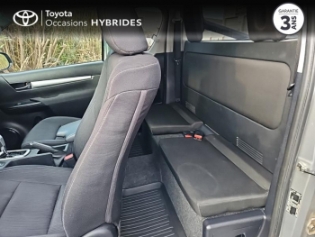 Photo 11 du bon plan TOYOTA Hilux VUL 2.8 D-4D X-Tra Cabine LÃ©gende 4WD BVA RC23 occasion à 42490 €