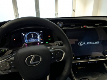 Photo 4 du bon plan LEXUS RZ 450e Luxe occasion à 41500 €