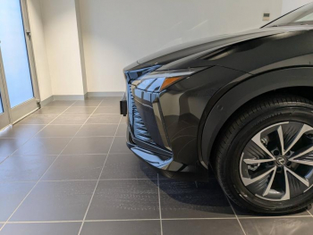 Photo 15 du bon plan LEXUS RZ 450e Luxe occasion à 41500 €