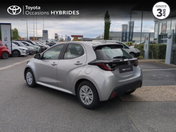 Photo 2 du bon plan TOYOTA Yaris 116h Dynamic Business 5p + Programme Beyond Zero Academy MY22 occasion à 19990 €