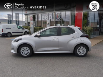 Photo 3 du bon plan TOYOTA Yaris 116h Dynamic Business 5p + Programme Beyond Zero Academy MY22 occasion à 19990 €