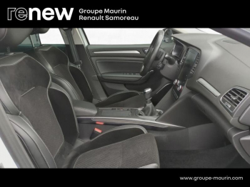 Photo 16 du bon plan RENAULT Megane 1.3 TCe 160ch FAP Intens occasion à 15900 €