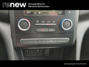 Photo 21 du bon plan RENAULT Megane 1.3 TCe 160ch FAP Intens occasion à 15900 €