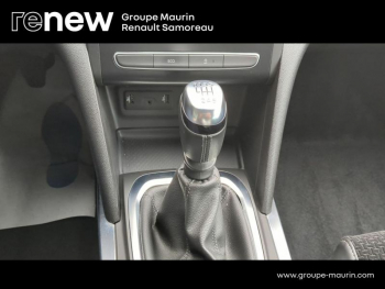 Photo 22 du bon plan RENAULT Megane 1.3 TCe 160ch FAP Intens occasion à 15900 €