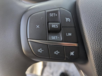 Photo 10 du bon plan FORD Kuga 2.5 Duratec 225ch PHEV Vignale BVA occasion à 28490 €