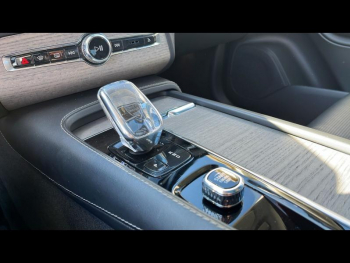 Photo 20 du bon plan VOLVO XC90 T8 AWD 303 + 87ch Inscription Luxe Geartronic occasion à 46990 €