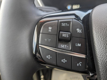Photo 17 du bon plan FORD Kuga 2.5 Duratec 183ch Hybrid Titanium Powershift i-AWD occasion à 38990 €